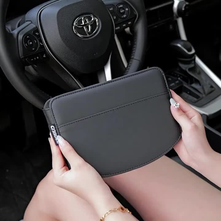 Multi-Functional Leather Vehicle Storage Organizer – Door Side Pocket and Phone Holder with Hanging Box for Easy Access and Storage Management