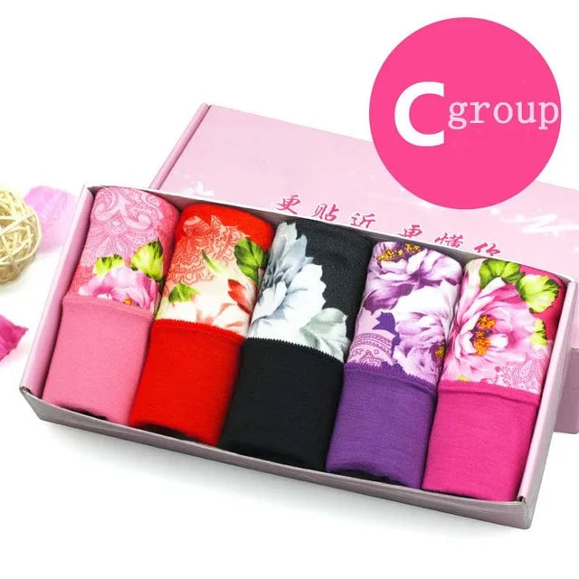 5Pcs Women’s Printed Panties Set - Soft Floral Brief Underwear & Comfortable Sexy Lingerie for Everyday Wear