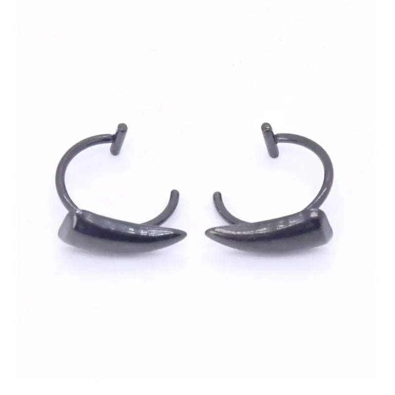 Stainless Steel Gothic Sharp Teeth Lip Clip | Punk Non-Piercing Halloween Jewelry for Women & Men