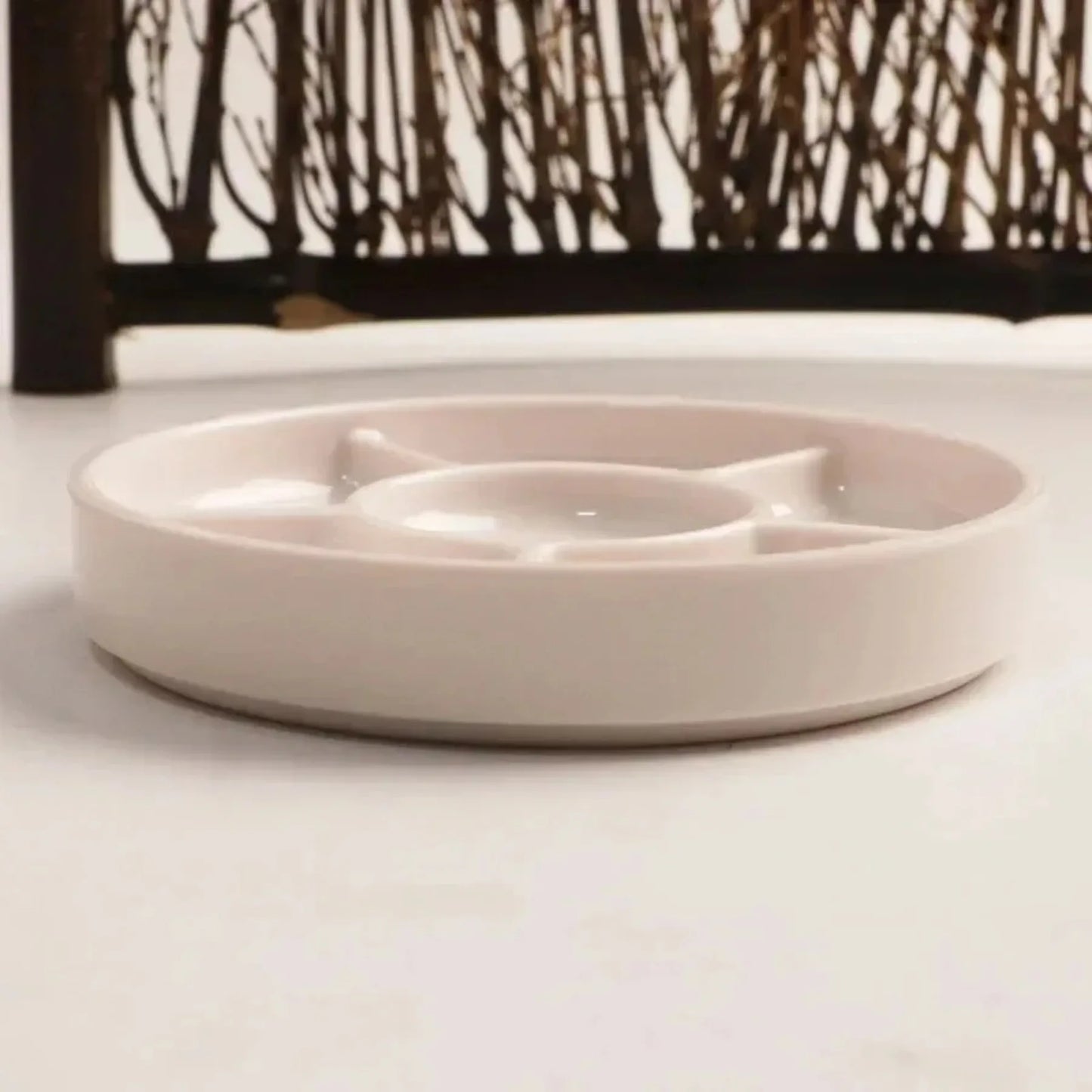 Imitation Porcelain Round Paint Palette with Lid – White Acrylic & Watercolor Tray for Artists