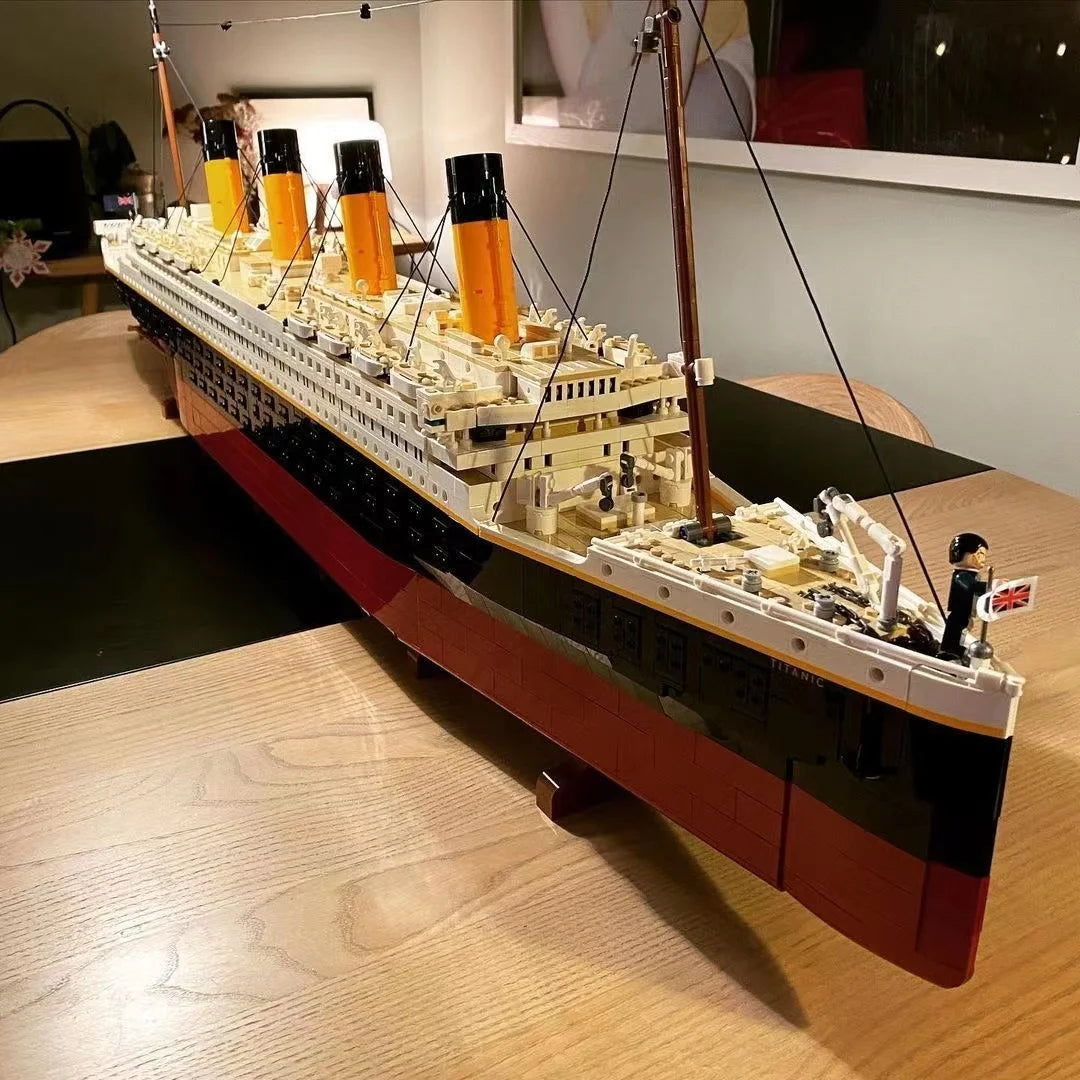New 9090PCS Large Cruise Ship Building Blocks — DIY Desktop Ornament, Home Decoration Gift, Compatible with 10294