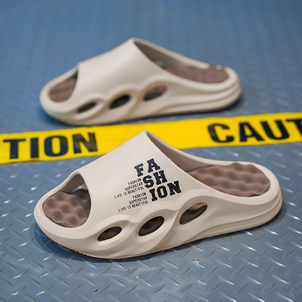 Men’s Fashion Massage Slippers – Indoor & Outdoor Summer Sandals, Thick Sole Non-Slip Flip Flop Slides
