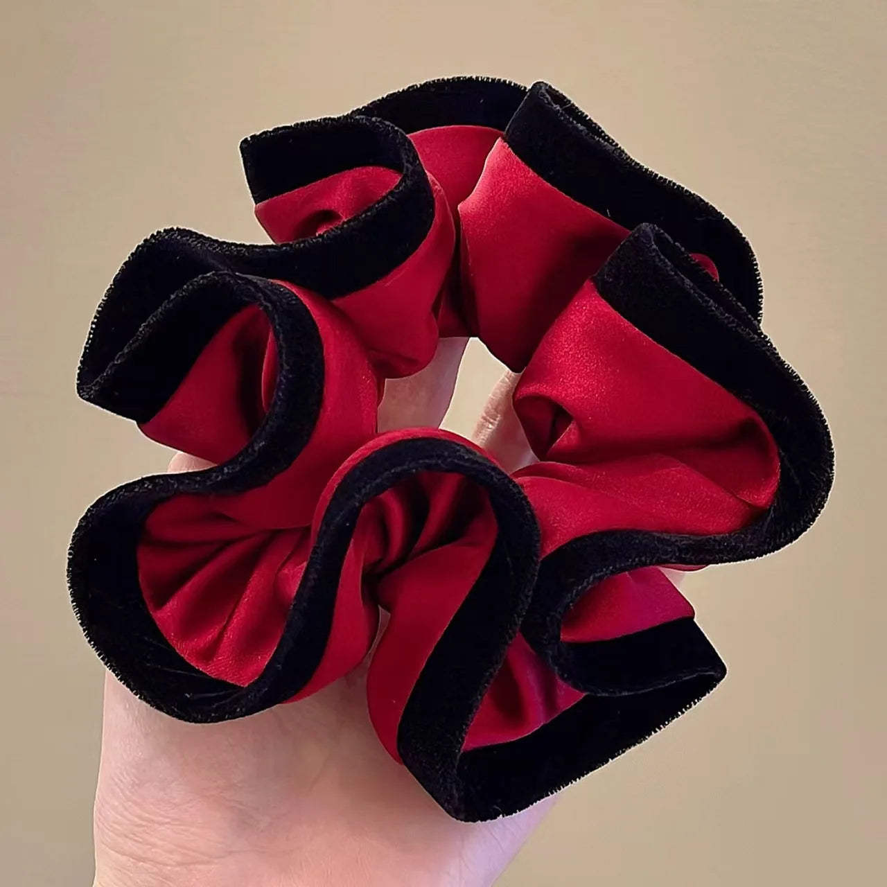 Velvet-Edged Satin Bloom Scrunchie - Elegant Hair Tie for Everyday Style