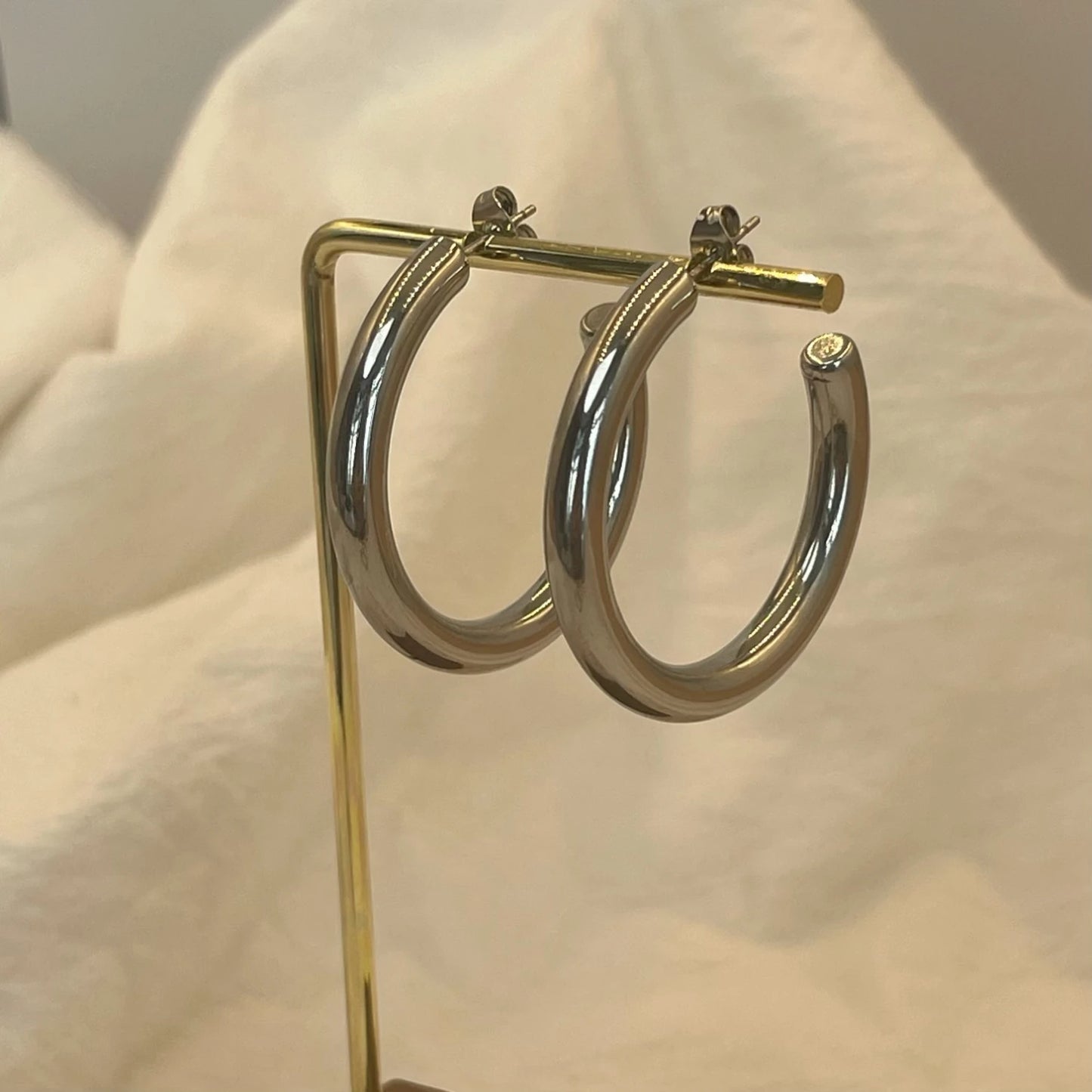 Classic Stainless Steel Hoop Earrings – 30/40/50mm Gold Big Earrings for Women, Trendy Jewelry Accessories