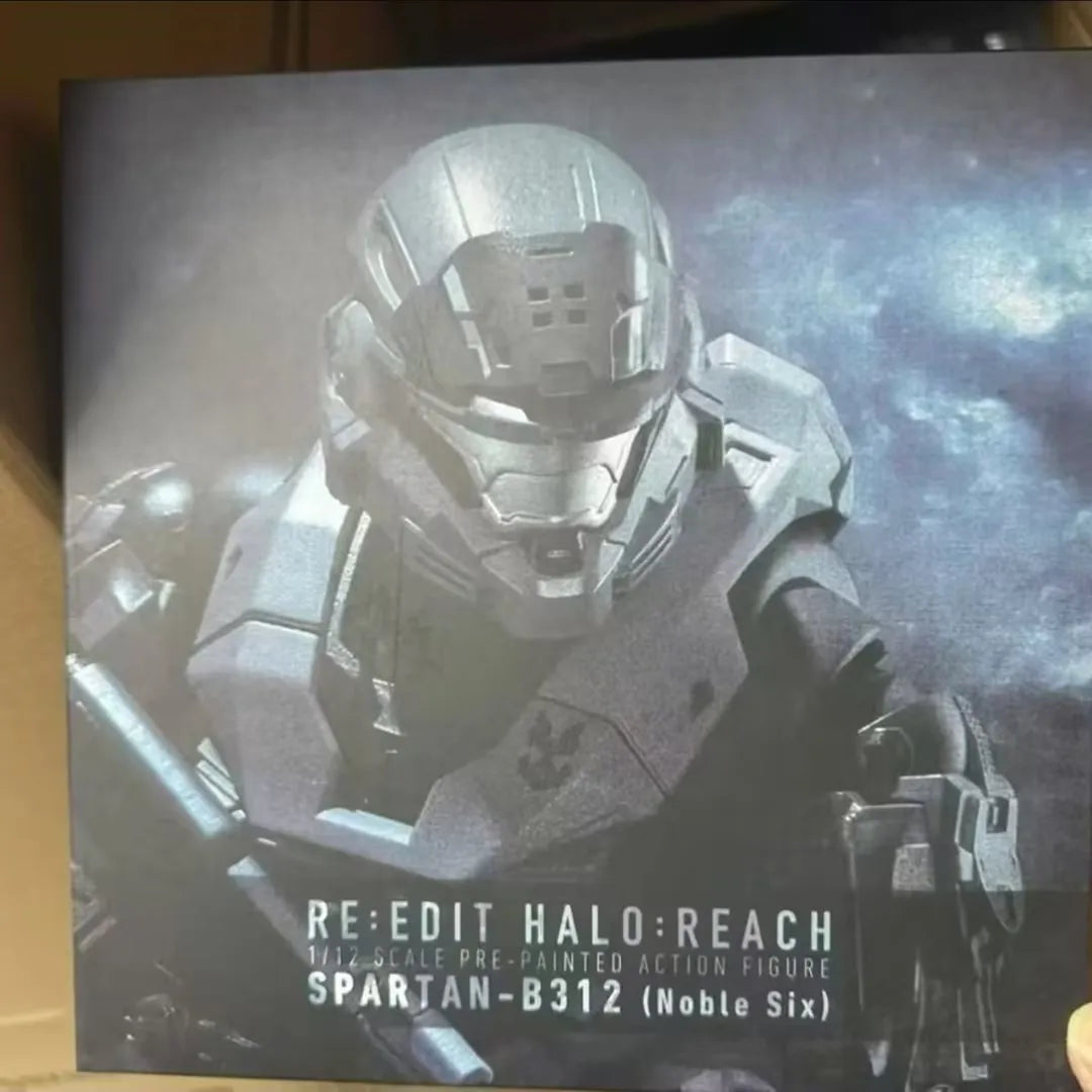18cm Master Chief PVC Action Figure β 1/12 Articulated Collectible Model Toy with 2 Signs