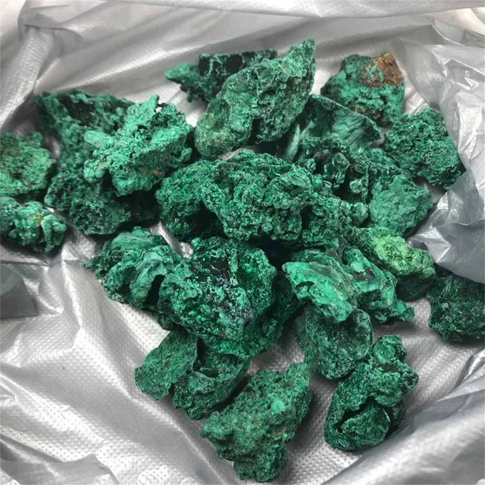 Natural Green Malachite Raw Crystal — Rough Stone Cube Mineral Specimen for Collecting & Home Garden Décor