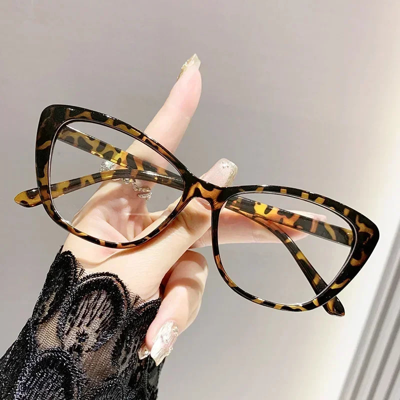 Fashion Cat Eye Reading Glasses – Luxury Anti-Blue Light Eyewear for Women & Men with Presbyopia