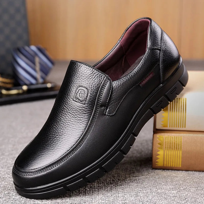 Genuine Leather Casual Shoes for Men – Flat Platform Walking Loafers, Breathable Handmade Outdoor Sneakers