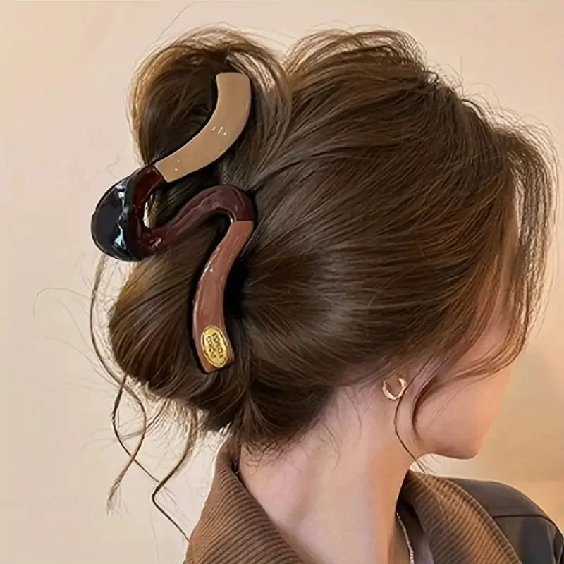 4Pcs Large Hair Claw Clips - Chic Wavy Non-Slip Shark Clips for Women