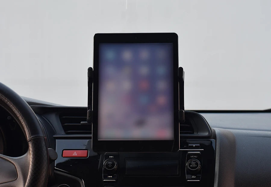Car Dashboard Tablet & Phone Holder — Suction Mount for 7"-15" Tablets and 4"-7" Phones