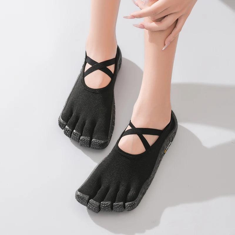 Gallonshark Five-Finger Split Toe Shoes – Lace-Up, Anti-Slip, Silent Soft Sole for Indoor Sports, Fitness, Yoga & Skipping Rope
