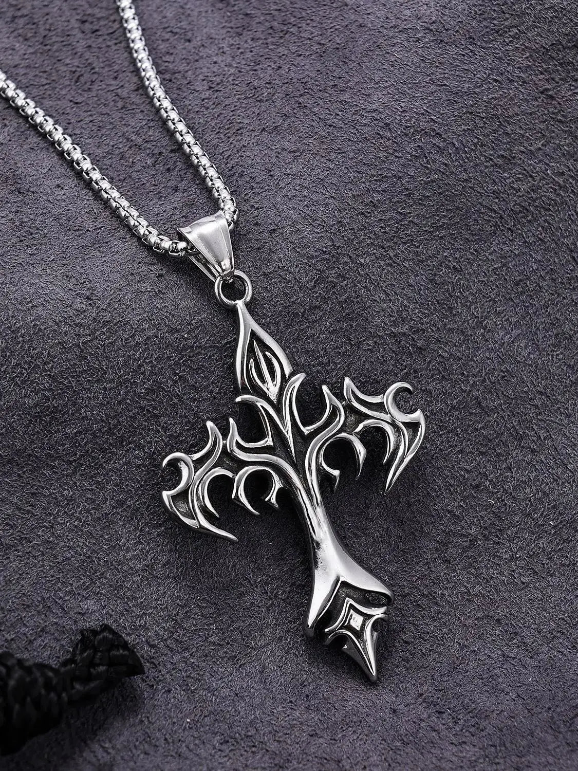 Stainless Steel Flame Retro Cross Necklace – Titanium Steel Casting Pendant for Men, Stylish Vintage Design