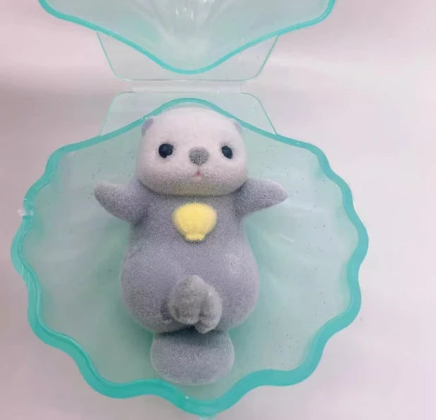Yell World Shell Capsule Toy | Kawaii Fluffy Sea Otter Gasha Ornament Figure