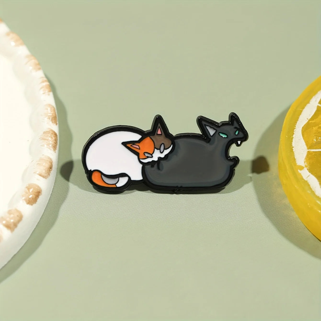 Cute Cat Enamel Brooch - Adorable Cat Lapel Pin for Bags, Clothing and Jewelry Accessories