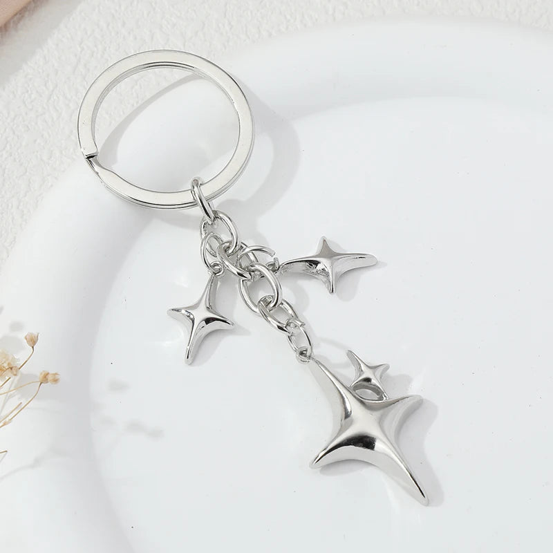 Y2K Star & Moon Metal Keychain – Handmade Friendship Key Ring for Women & Men Handbag Decoration