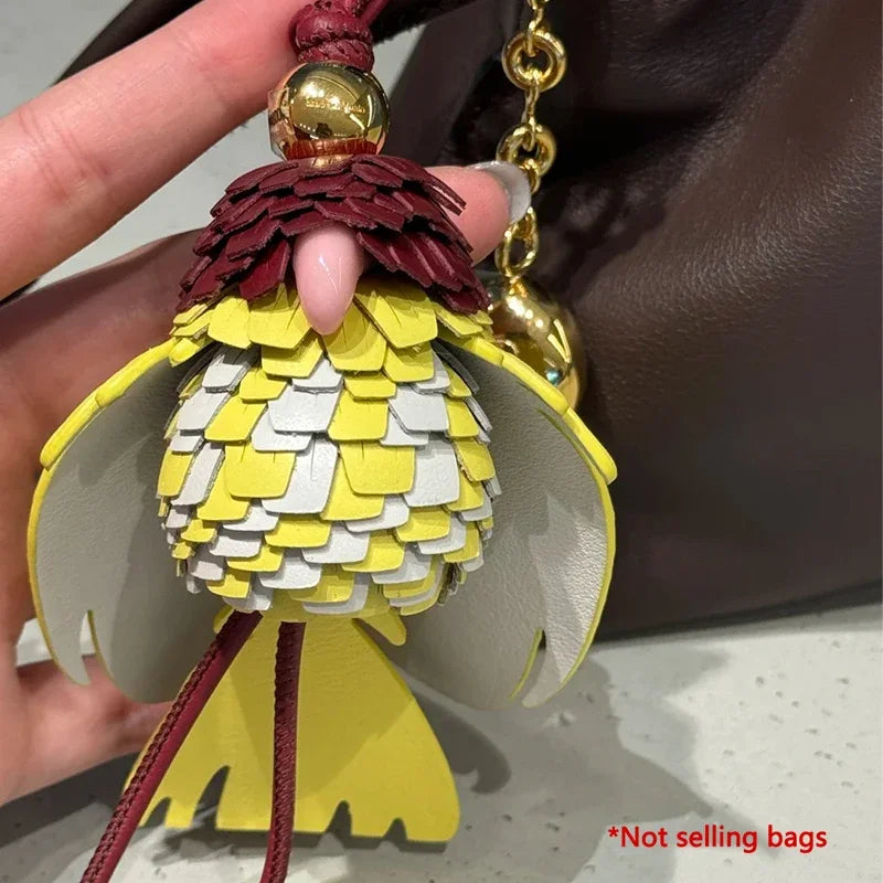 Genuine Leather Parrot Bird Bag Charm – High-End Durable Handmade Fashion Accessory for Women’s Bags, Exquisite Decorative Pendant