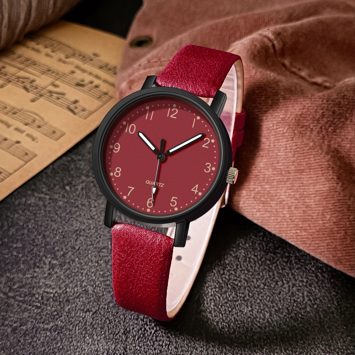 Vintage Women’s Quartz Watch – Leather Strap Wristwatch, Elegant Ladies Watch Gift