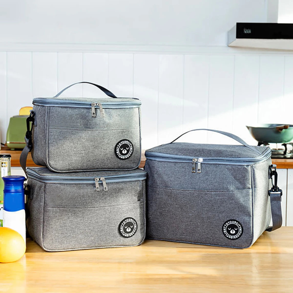 Insulated Handheld Lunch Bag with Shoulder Strap – Thickened Waterproof Student Lunch Box Tote