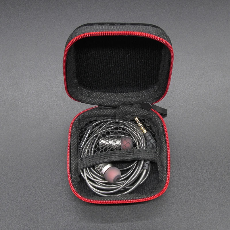 Portable Mini Zipper Headphone Bag – Square Hard Case, Aseismic & Moisture-Proof Storage for Headset, SD & TF Cards