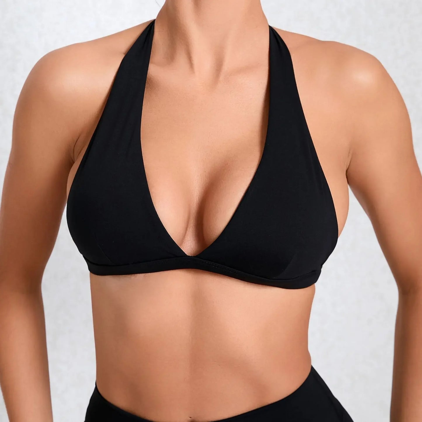 WANAYOU Women’s Deep V Yoga Bra — Halter Sports Crop Top | Padded Open-Back Gym & Fitness Workout Top