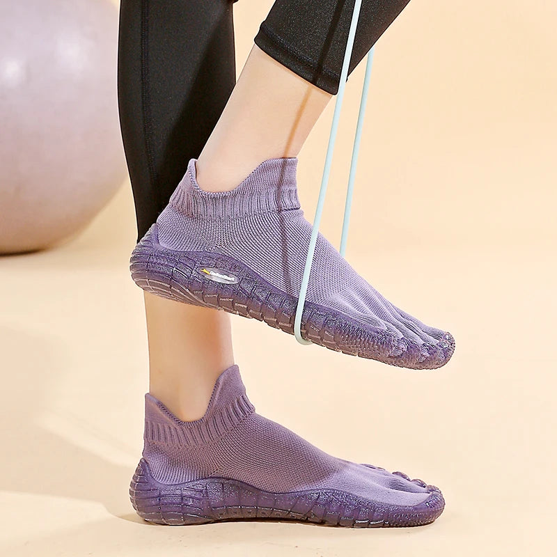 GallonShark Five Finger Shoes β Split Toe Soft-Soled Fitness Shoes for Men & Women, Pilates Yoga Sandals