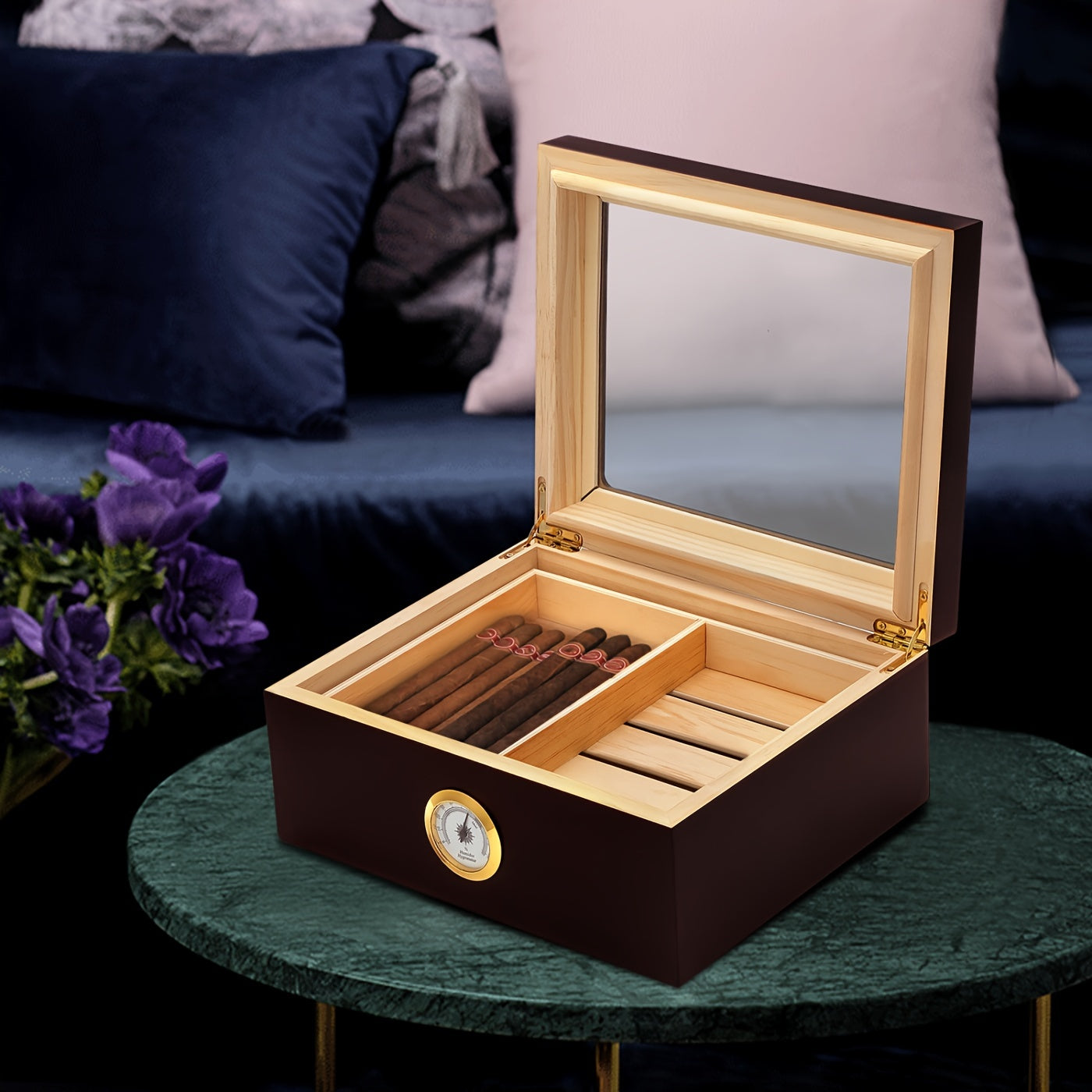 Cigar Humidor for 30-50 Cigars - Cigar Box with Hygrometer and Humidifier for Optimal Storage