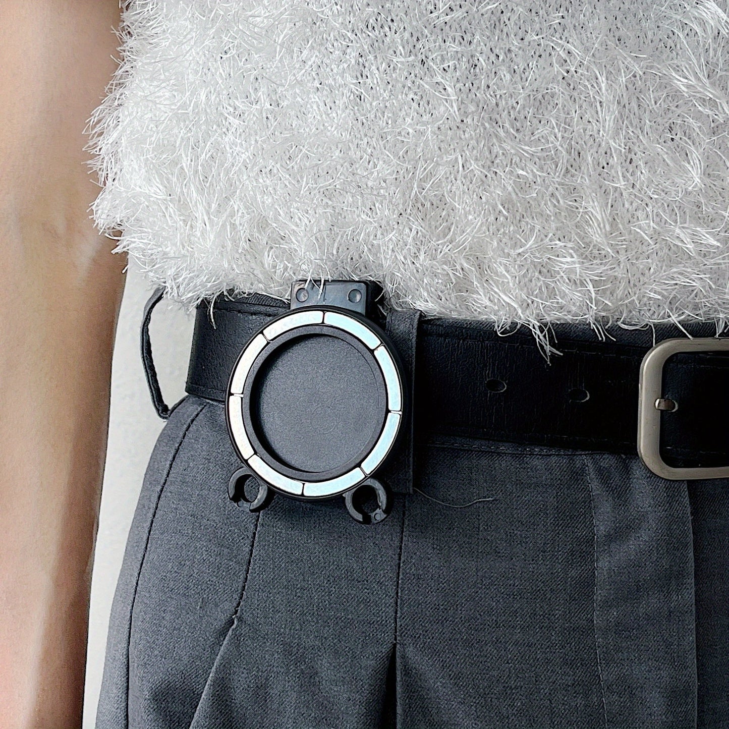 Magnetic Phone Holder Clip – Secure Belt and Backpack Mount, Hands-Free Convenience, Durable ABS Material