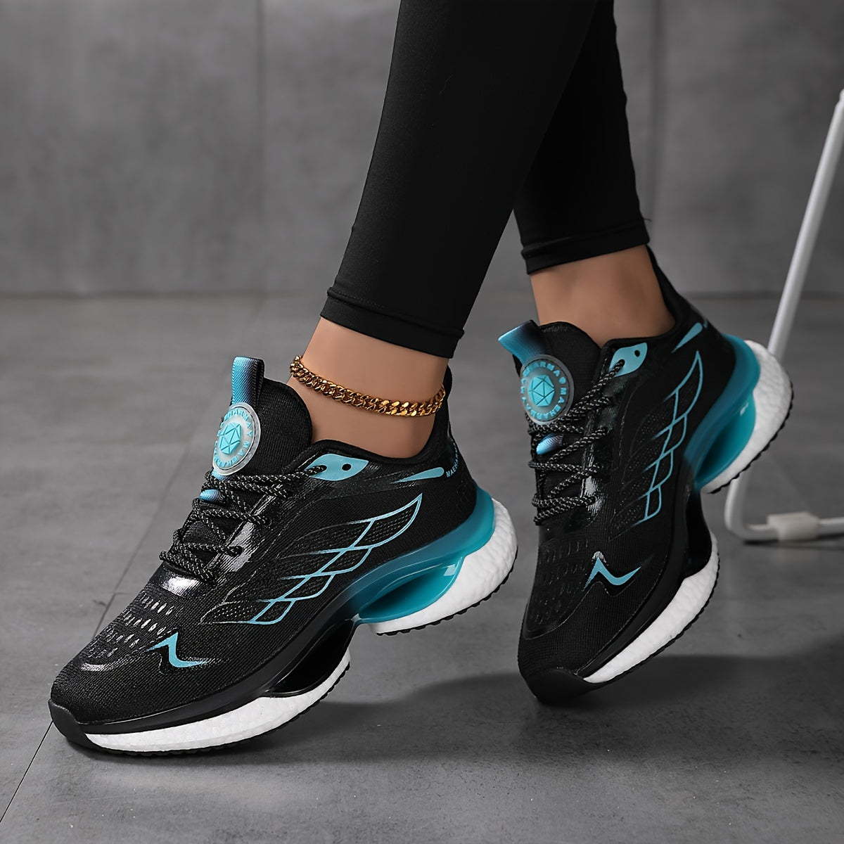 Women's Breathable Mesh Platform Sneakers - Casual Lace-Up Outdoor Shoes, Comfortable Low Top Running Shoes, Plus Size