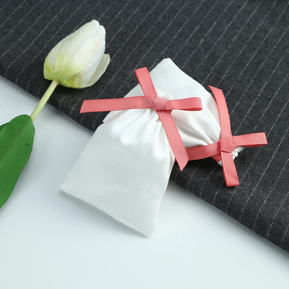 10pcs White Flannel Velvet Drawstring Gift Bags – Jewelry Pouches for Wedding, Travel, DIY Bracelets & Ring Packaging