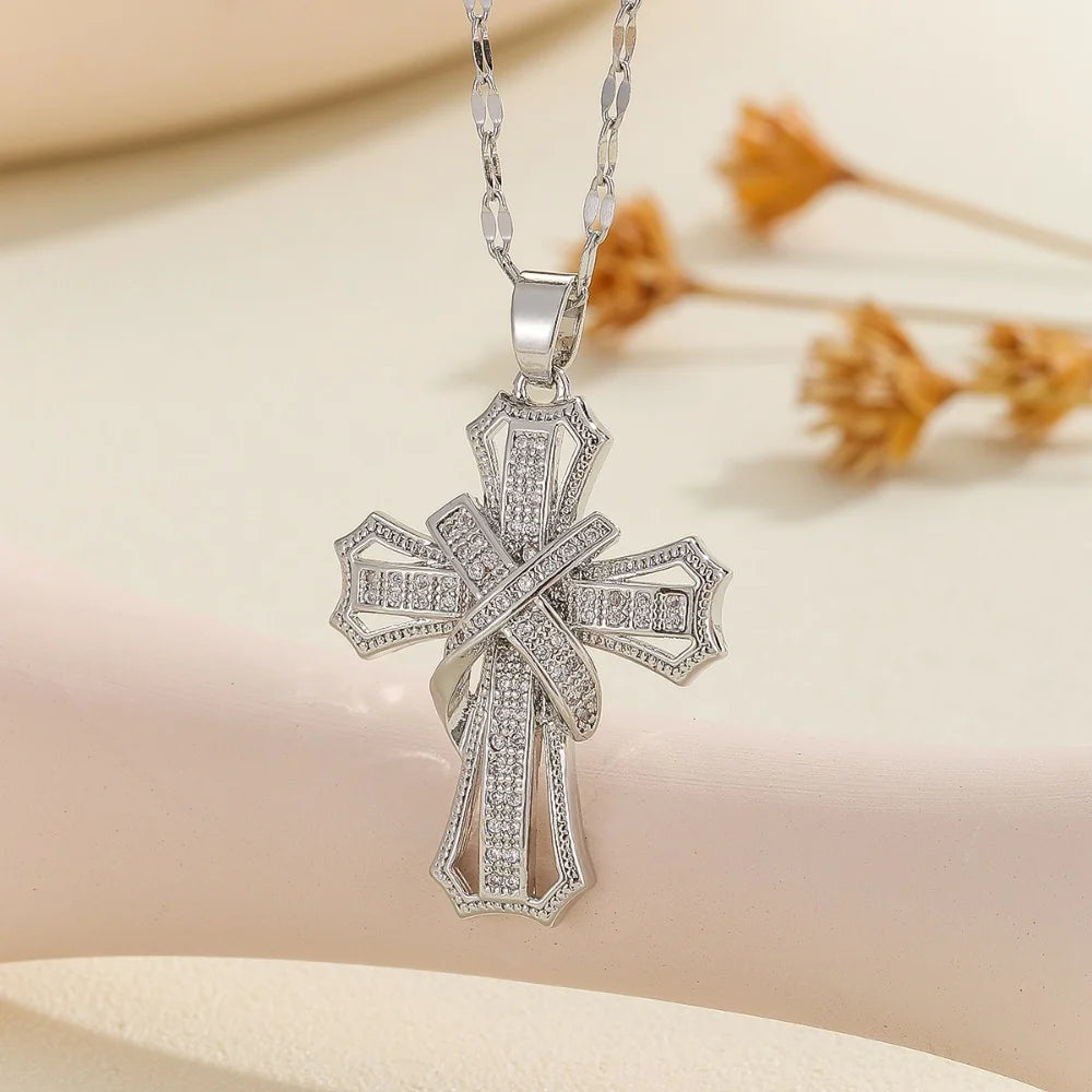 Retro Cross Necklace with Micro-Inlaid Zircon – Hollow Clavicle Chain Gift for Family & Friends, Elegant Versatile Jewelry