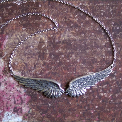 Vintage Angel Wings Feather Choker - Statement Pendant Necklace for Women, Wedding & Boho Fashion Gift