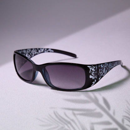 Y2K Retro Square Sunglasses - Women's Pattern Relief Frame Fashion Eyewear for Summer Beach & Vacation