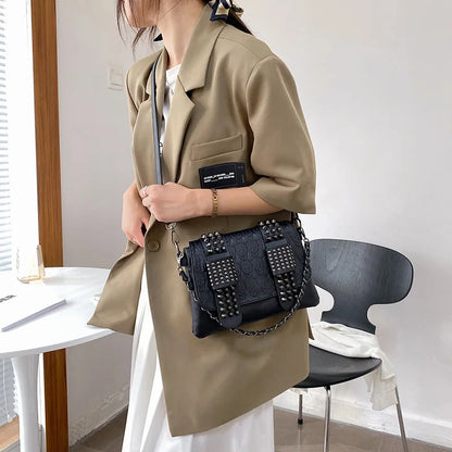 Vintage Skull Rivet PU Leather Shoulder Bag — Women’s Black Crossbody Flap Messenger Handbag