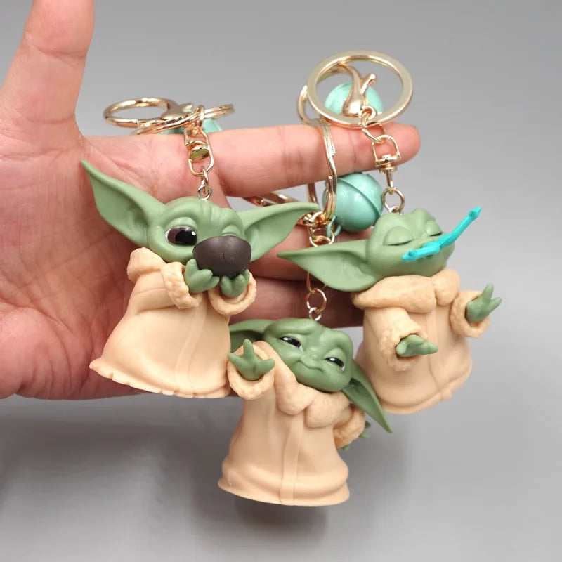 Cute Baby Yoda Keychain — Mandalorian Action Figure Toy for Kids, Star Wars Yoda Gift
