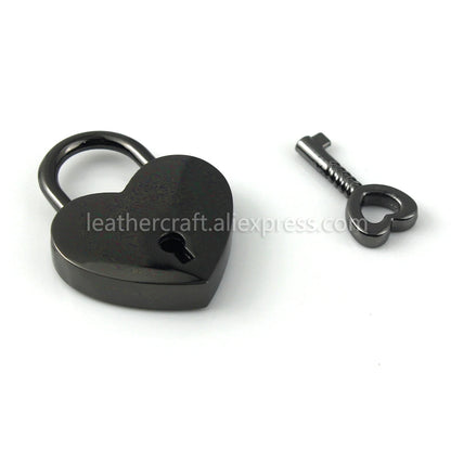 Heart-Shaped Vintage Metal Mini Padlock – Key Lock for Bags, Suitcases, and Luggage with Key