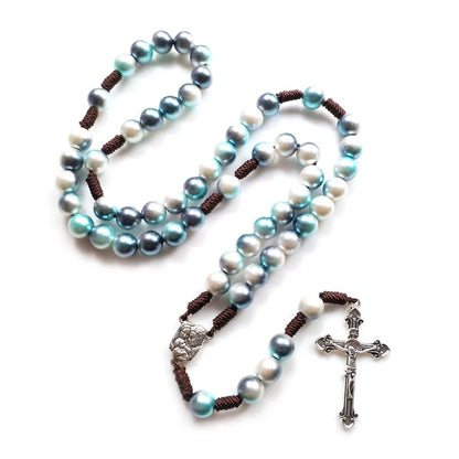 QIGO Vintage Acrylic Rosary Necklace – Brown Catholic Jesus Cross Pendant with Rope Weave Chain, Religious Jewelry for Men & Women