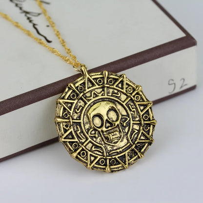 Caribbean Pirates Aztec Gold Coin Necklace – Retro Skull Pendant, Punk Hip Hop Movie Accessory