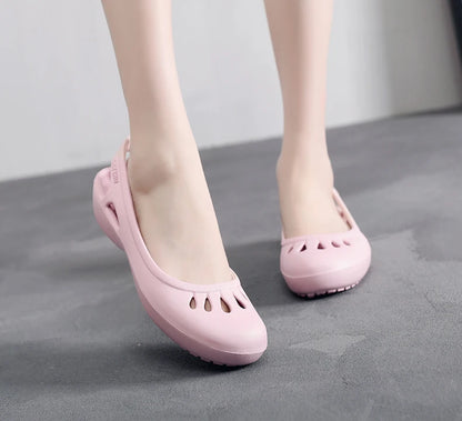 RYAMAG Women’s Clogs Jelly Sandals – Non-Slip Summer Hole Shoes, Waterproof EVA Flat Slippers for Home & Garden
