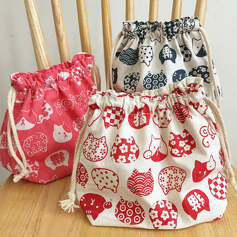 Lucky Cat Drawstring Lunch Bag — Portable Bento Box Pouch for Kids, Cooler & Picnic Food Storage