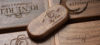 Custom Logo Wooden USB 2.0 Flash Drive with Box – 4GB 16GB 32GB 64GB Memory Stick for Wedding Photography Gifts