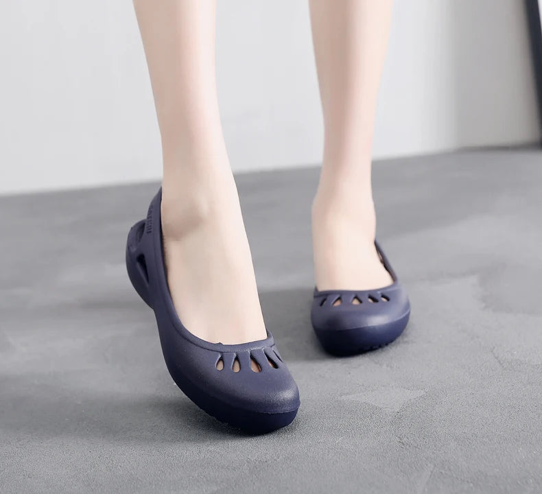 RYAMAG Women’s Clogs Jelly Sandals – Non-Slip Summer Hole Shoes, Waterproof EVA Flat Slippers for Home & Garden