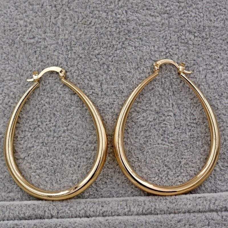 Shiny Gold Hoop Earrings for Women – Fashion Jewelry for Engagement & Wedding Gift