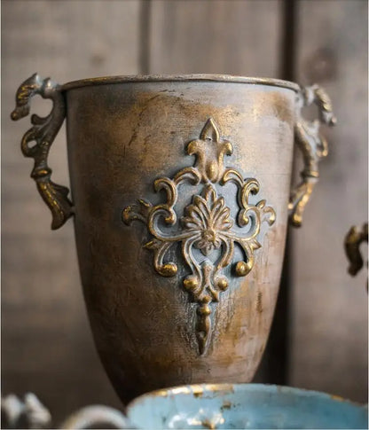 European Retro Iron Goblet Vase — Metal Flowerpot for Home, Living Room, Hotel & Flower Arrangement Decor