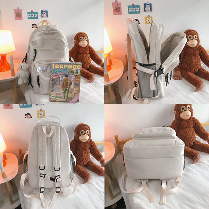 Fashion Big Student Backpack – High Capacity Rucksack for Girls, Women, and Leisure Travel – Cute Badge Design, Mochila