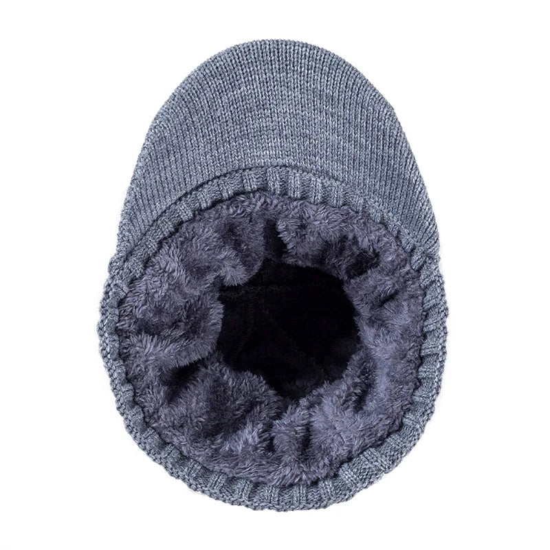 Unisex Warm Winter Beanie Hat - Stylish Fur Lined Soft Knit Cap with Brim, Thick Knitted Hats for Men and Women