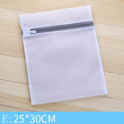 Black Nylon Mesh Laundry Bag – Zippered Washing Bag for Clothes, Bras & Delicates, Washing Machine Safe