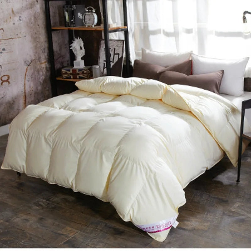 100% Goose Down Duvet – Quilted Cotton Comforter, Warm Winter Blanket with Solid Color Design
