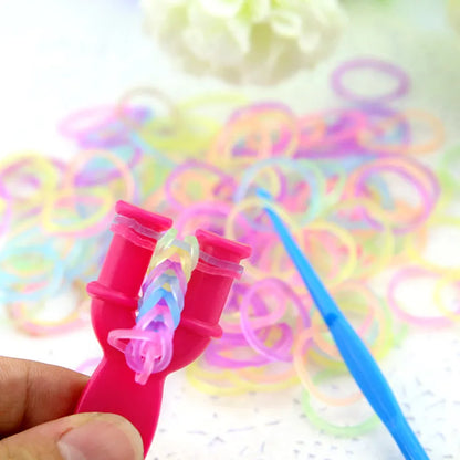 NICE! 600pcs Rainbow Loom Rubber Bands – DIY Bracelet Making Kit for Kids, Hair Ties, Xmas Gift 2021