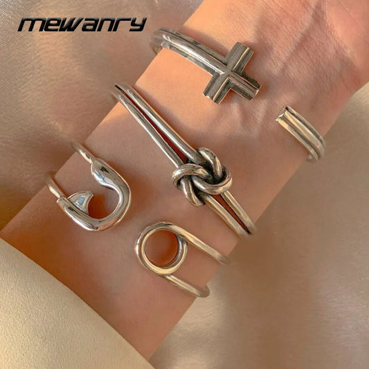 Mewanry Silver Cross Knot Bracelet — Vintage Elegant Jewelry for Women, Party & Birthday Gift