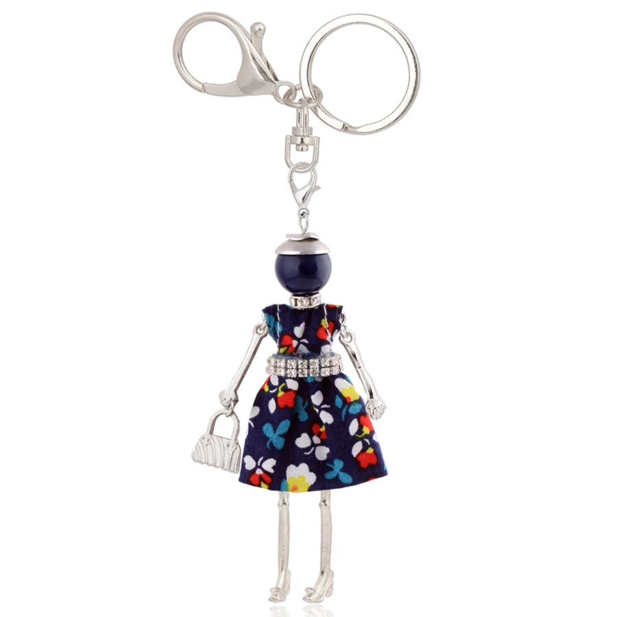 Trendy Women’s Metal Charm Keychain 2026 – Cute Statement Bag Pendant Jewelry Gift for Ladies